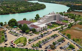 ซันทารา เวลเนสรีสอร์ท แอนด์ โฮเต็ล